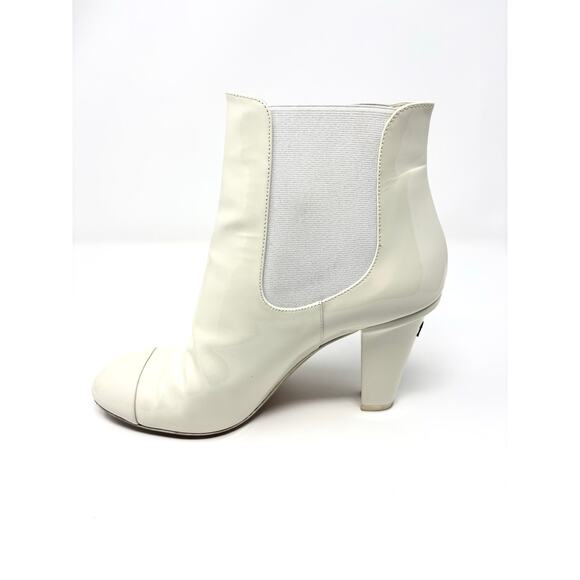 Chanel CC Cap Toe Chelsea Patent Leather Boots Block Heel Ivory EU 37 - Picture 6 of 15